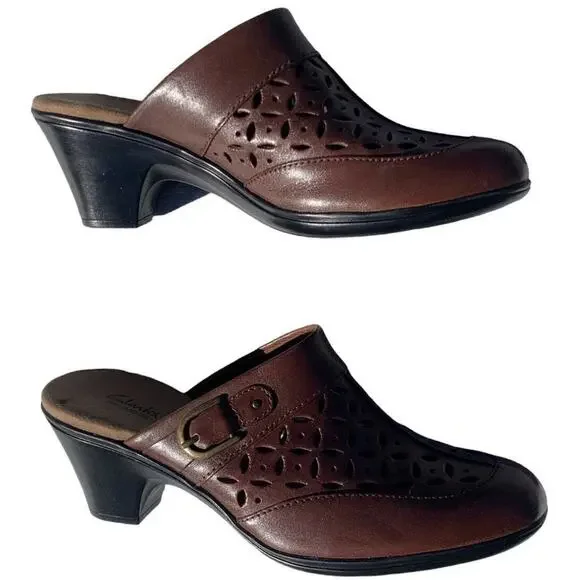 Clarks Brown Leather Mules Cut Out Detail Buckle Accent Slip On Clogs Size 8.5 M - Picture 3 of 9